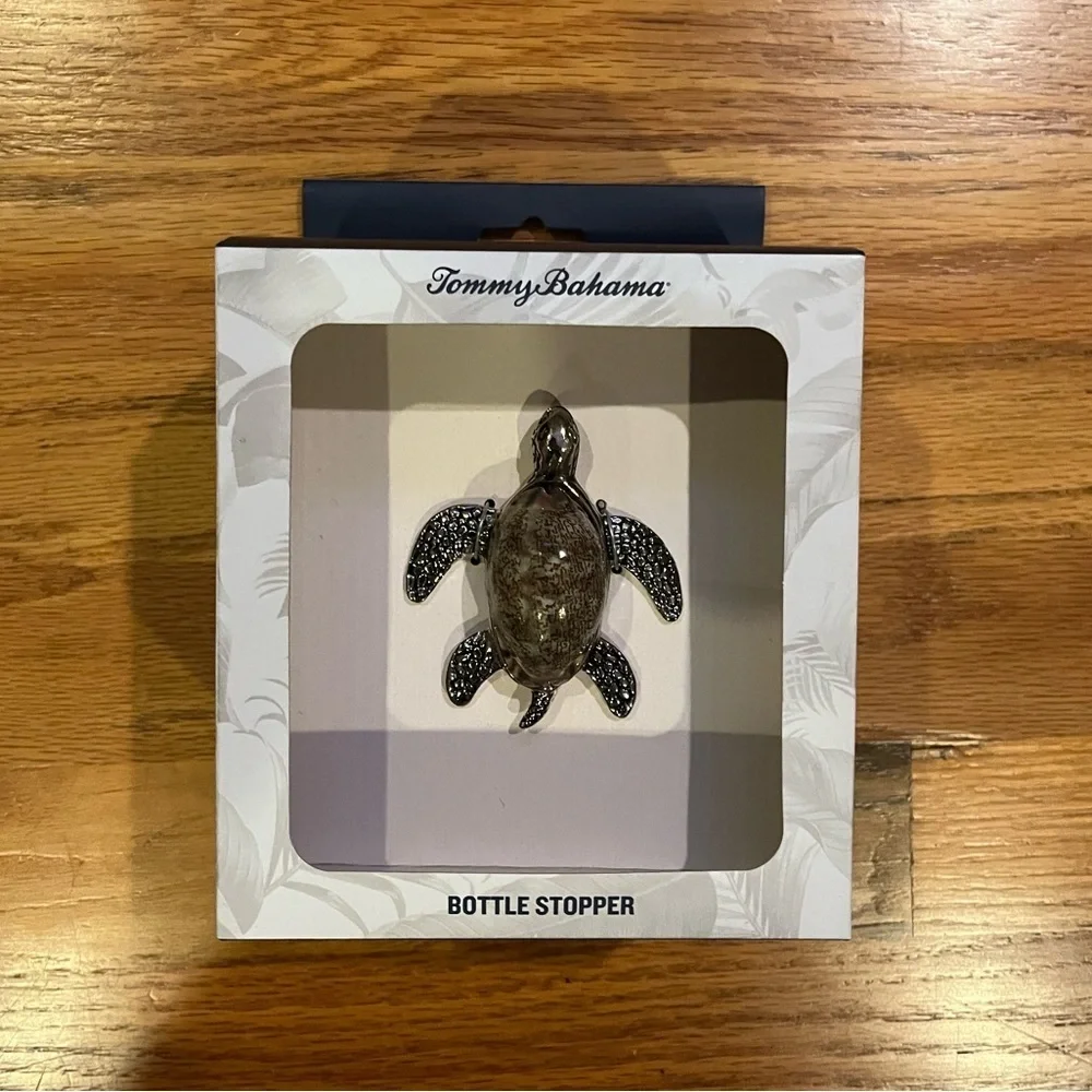 NIB Tommy Bahama Turtle Stone and Metal Bottle Stopper